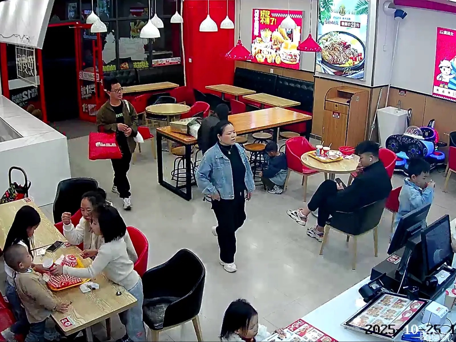 (转让)炸鸡汉堡+米线转让，除毛利，小几个就转。